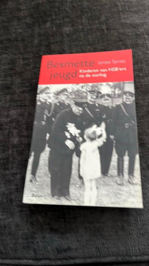 Besmette jeugd-Ismee Tames, Boeken, Oorlog en Militair, Zo goed als nieuw, Ophalen of Verzenden