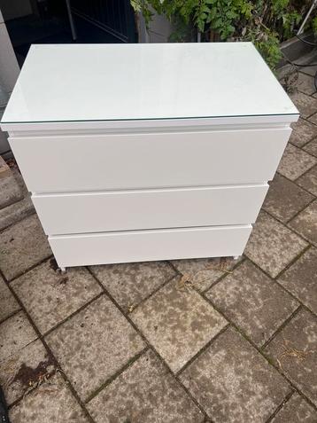 Ikea Malm Ladekast beschikbaar voor biedingen