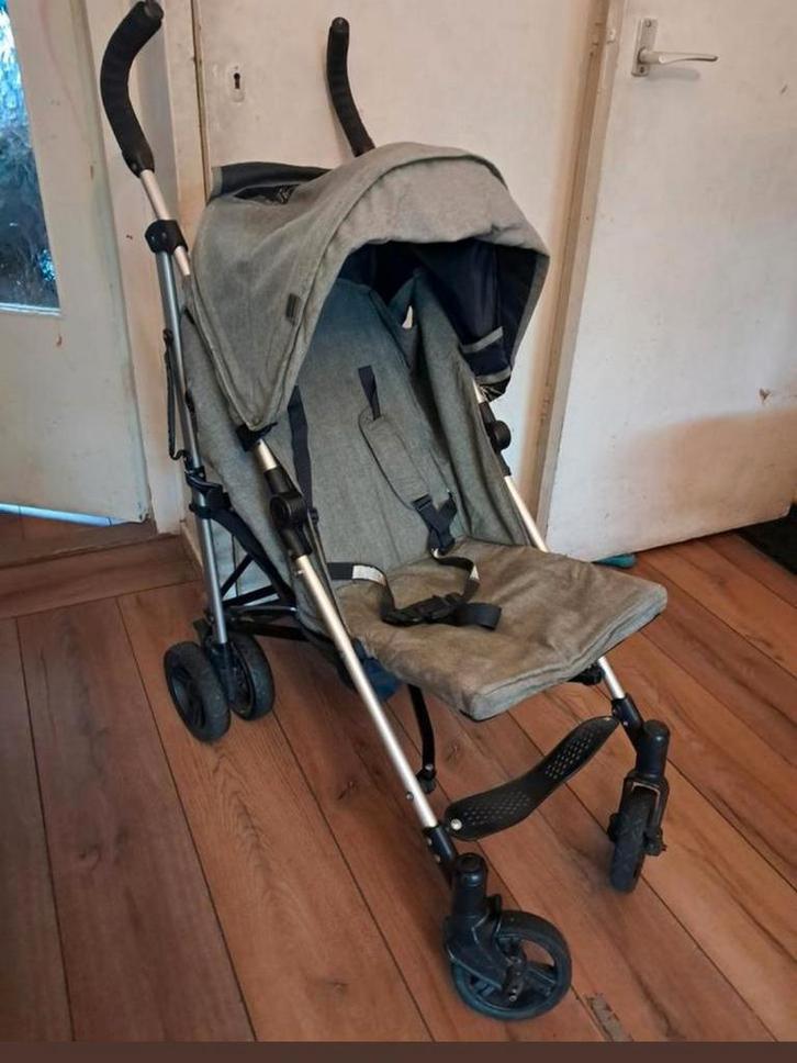 Te koop,prenatal kinder buggy/ wagen., Spelcomputers en Games, Spelcomputers | Nintendo NES, Ophalen