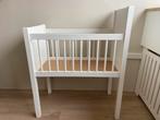 Mooie witte baby wieg / babybed, Kinderen en Baby's, Babywiegjes en Ledikanten, Ophalen, Zo goed als nieuw, Wieg