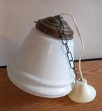 Wit glazen hanglamp, Huis en Inrichting, Lampen | Hanglampen, Ophalen of Verzenden, Gebruikt, Glas, Minder dan 50 cm