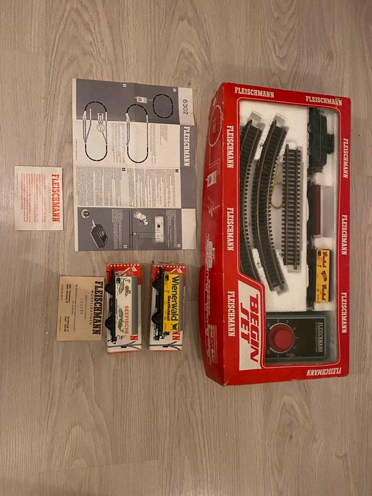 FLEISCHMANN BEGINSET 6302 met 2 extra wagons in org.verpak., Hobby en Vrije tijd, Modeltreinen | H0, Gebruikt, Treinset, Gelijkstroom of Wisselstroom