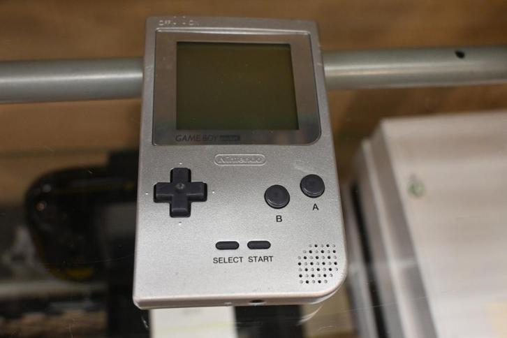 Game Boy Pocket – Lichtgrijs (originele handheld), Spelcomputers en Games, Games | Nintendo Game Boy, Gebruikt, Puzzel en Educatief