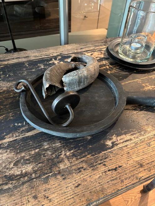 Houten Schaal met decoratie Hoorns en Kaarshouder, Huis en Inrichting, Woonaccessoires | Schalen en Manden, Zo goed als nieuw