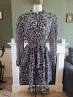 Rinascimento getailleerd zwart wit polkadot jurk XL gratis v, Verzenden, Zwart, Zo goed als nieuw, Knielengte