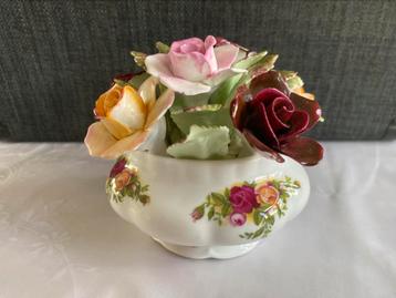 Vintage Royal Albert old Country Roses boeket beschikbaar voor biedingen