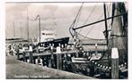 73 / TERSCHELLING: Langs de haven - met veerboot Doggersbank, Verzenden, 1960 tot 1980, Gelopen, Waddeneilanden