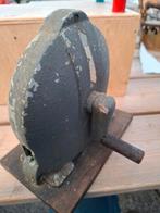 Antieke messenslijper, Ophalen