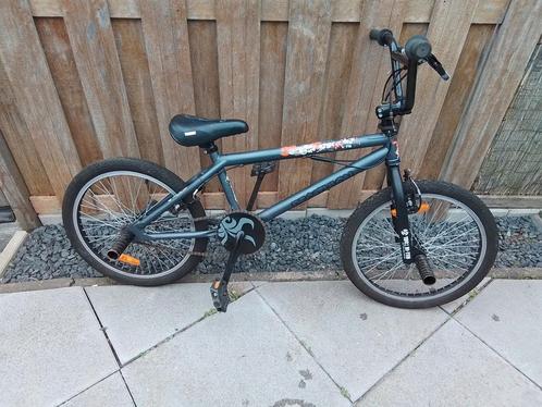 Leuke Stoere BMX met voetsteunen, Fietsen en Brommers, Fietsen | Crossfietsen en BMX, Gebruikt, 16 tot 20 inch, Staal, Voetsteunen