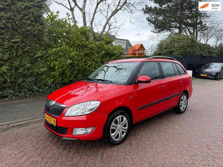 Skoda Fabia Combi 1.2-12V Ambition Clima bj 2010, Auto's, Skoda, Bedrijf, Te koop, Fabia, ABS, Airbags, Airconditioning, Boordcomputer