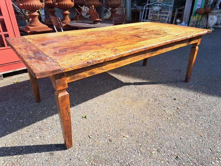 Zeer mooi antieke doorleefde tafel 230 cm lang 102 cm breed, Antiek en Kunst, Antiek | Meubels | Tafels, Ophalen