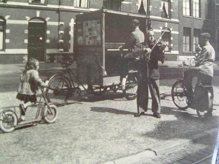 Den Haag in de jaren '50., Boeken, Geschiedenis | Stad en Regio, Gelezen, Ophalen of Verzenden