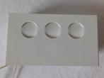 Vintage bedlampje van V&D in wit met 3 half open ro, Ophalen of Verzenden, Huis en Inrichting