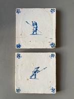 Twee Delfts blauwe wandtegels, Antiek en Kunst, Antiek | Wandborden en Tegels, Ophalen of Verzenden
