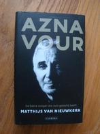 Charles Aznavour - boek van Matthijs van Nieuwkerk, Ophalen of Verzenden, Zo goed als nieuw, Artiest