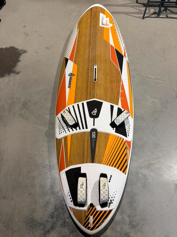 Fanatic Hawk Bamboo - 135L, Watersport en Boten, Windsurfen, Gebruikt, Plank, Minder dan 250 cm, Met vin(nen), Ophalen