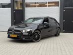 Mercedes-Benz A250e 218pk 8G-DCT 2021 Zwart, Auto's, Mercedes-Benz, 160 pk, Zwart, Plug-in hybride, 1600 kg