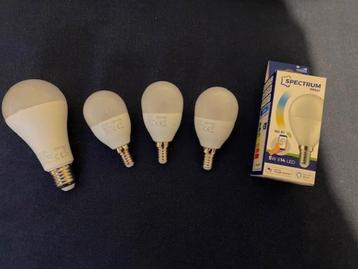 Spectrum SMART lampen ( 5 stuks ) 3 X E14 + 2 X E27 lamp beschikbaar voor biedingen