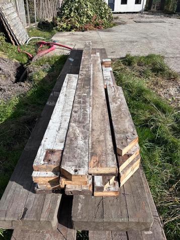 Houten balken / gordingen 60x170x4500 beschikbaar voor biedingen