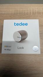 Nieuwe Tedee PRO Smart Lock Zilver | incl. Bridge & Cilinder, Ophalen of Verzenden, Nieuw, Rvs, Slot
