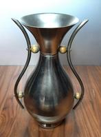 Metalen vaas. DOVO Hoogte 23,5 cm. Breed: 14,5 cm., Antiek en Kunst, Ophalen of Verzenden