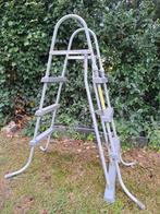 Zwembad Ladder - Gebruikt, Goede Staat, Ophalen, Gebruikt, Ladder, Minder dan 2 meter