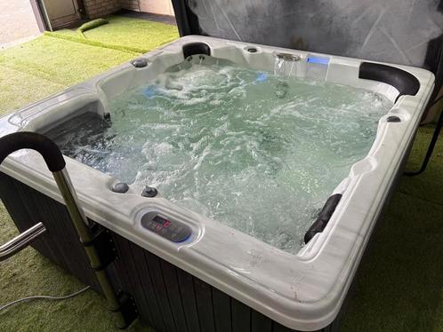 SILVERSPA 6 goede massage  isolatie incl bezorging&garantie, Tuin en Terras, Bubbelbaden en Hottubs, Gebruikt, Ophalen of Verzenden