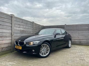 BMW 3-serie 328i High Executive Trekhaak-Camera-Navi beschikbaar voor biedingen