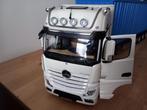 Mercedes actros 1:18 met trailer en containers, Hobby en Vrije tijd, Modelauto's | 1:18, Ophalen, Zo goed als nieuw, Overige typen