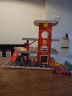 Janod Houten Brandweerkazerne met Accessoires, Ophalen, Gebruikt, Jongen of Meisje