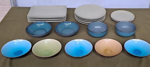 Serviesgoed: 14 Ikea borden + 9 schalen, Huis en Inrichting, Keuken | Servies, Gebruikt, Bord(en), Overige stijlen, Overige materialen
