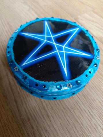 Bring me the Horizon - Box beschikbaar voor biedingen