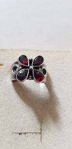 Oude zilveren ring met granaten, Sieraden, Tassen en Uiterlijk, Antieke sieraden, Ophalen of Verzenden, Zilver, Ring, Met edelsteen