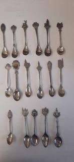 17 Verzilverde Souvenir Theelepeltjes, Antiek en Kunst, Ophalen of Verzenden, Zilver