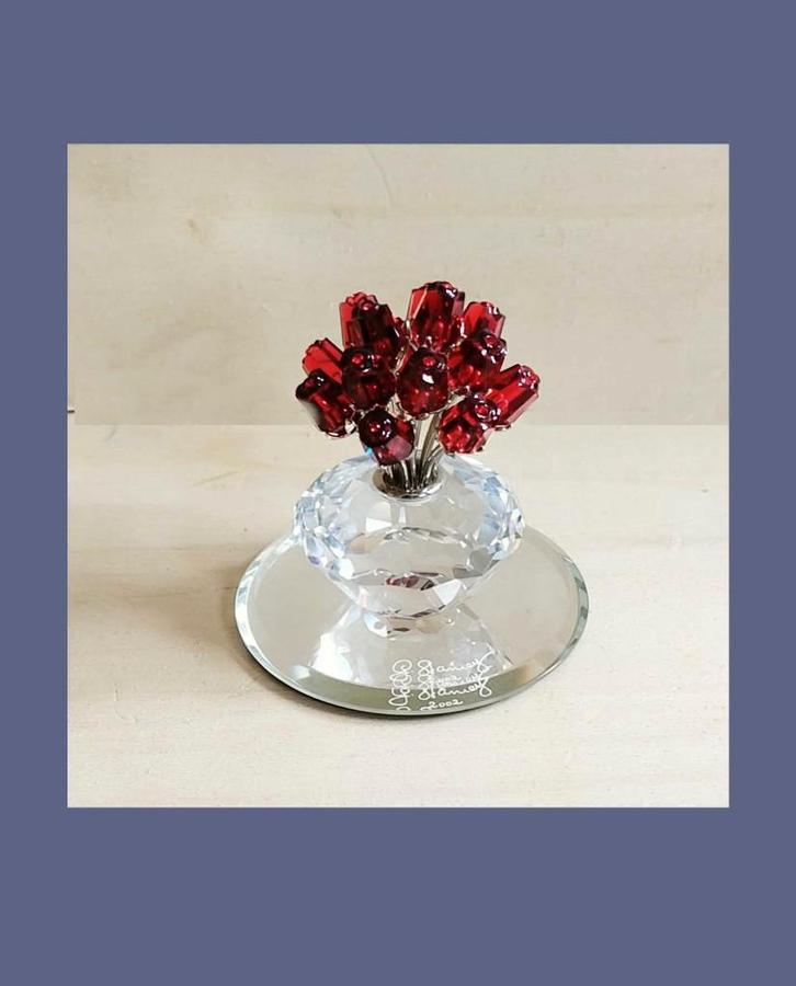 Vaas met 15 robijnrode rozen + doos, certificaat en spiegel, Verzamelen, Swarovski, Zo goed als nieuw, Figuurtje, Ophalen of Verzenden