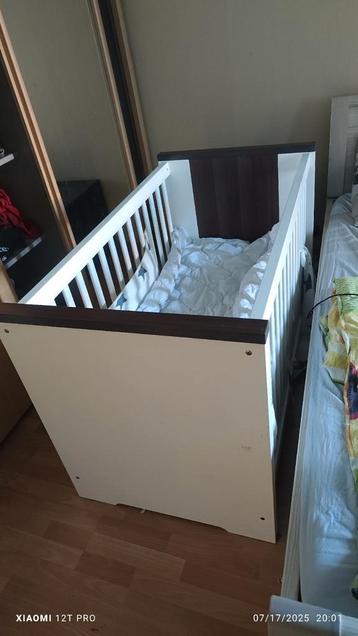 Babybed/Ledikant 70x130 + matras beschikbaar voor biedingen