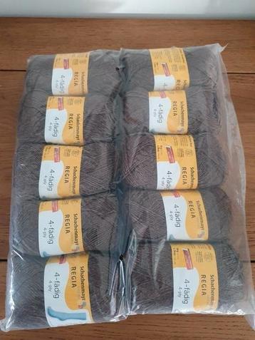 Regia sokkenwol donkerbruin (10x) beschikbaar voor biedingen