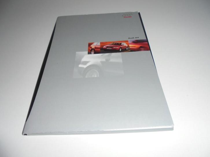 brochureset Audi A4 Limousine en Avant  1997, Boeken, Auto's | Folders en Tijdschriften, Zo goed als nieuw, Overige merken, Verzenden