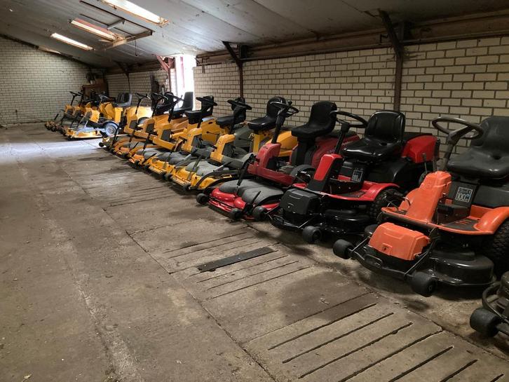 Meerdere Zitmaaiers – Stiga,Castelgarden,Husqvarna,Jonsered, Tuin en Terras, Zitmaaiers, Ophalen