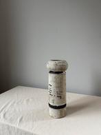 Vintage ceramic beige bruin brutalist stijl vaas h25cm, Huis en Inrichting, Woonaccessoires | Vazen, Overige kleuren, Aardewerk of Porselein