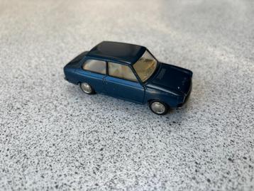 Daf 44 blauw van Lion Toys beschikbaar voor biedingen