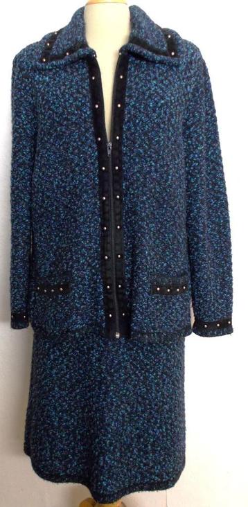 Mooi blauw/zwart wol mix set van vest met rok! 42 beschikbaar voor biedingen
