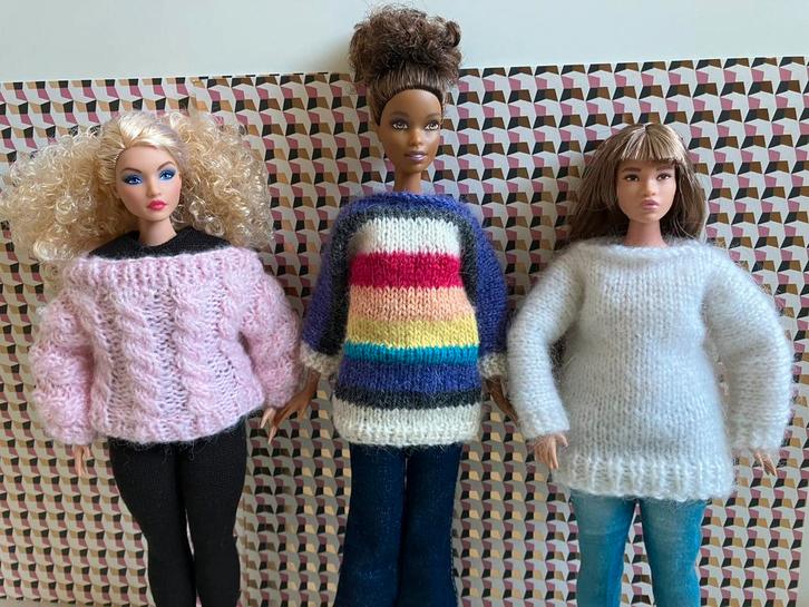 Barbie kleding, Kinderen en Baby's, Speelgoed | Poppen, Zo goed als nieuw, Barbie, Ophalen of Verzenden