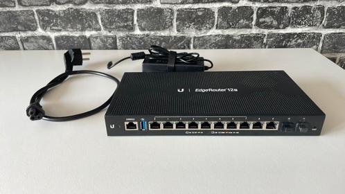 Edgerouter 12p router, Computers en Software, Netwerk switches, Zo goed als nieuw, Ophalen of Verzenden