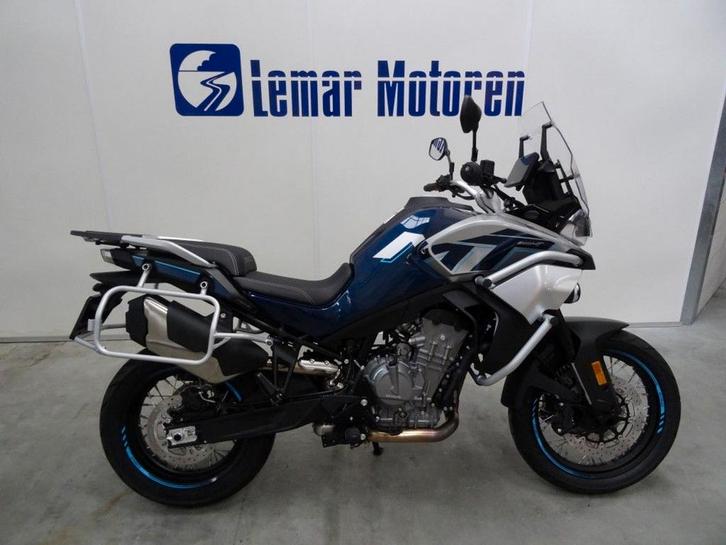 CFMOTO 800 MT SPORT (bj 2025), Motoren, Motoren | Overige merken, Bedrijf, Overig, 2 cilinders