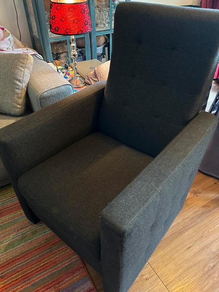 Fauteuil stoel met voetensteun, Huis en Inrichting, Fauteuils, Zo goed als nieuw, 50 tot 75 cm, Ophalen