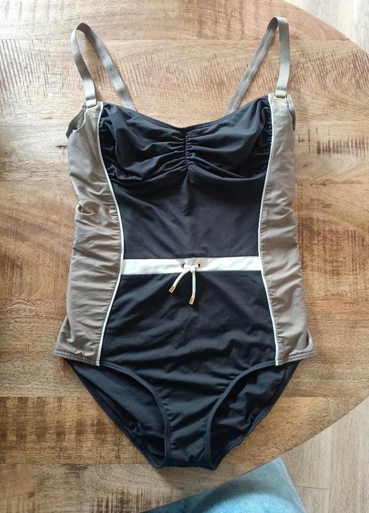 Prima donna badpak 80 D ZGAN bruin 80D, Kleding | Dames, Badmode en Zwemkleding, Zo goed als nieuw, Badpak, Bruin, Ophalen of Verzenden