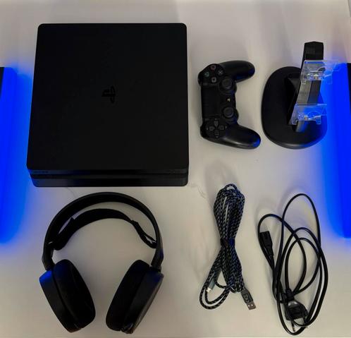 Playstation 4 Slim, Spelcomputers en Games, Spelcomputers | Sony PlayStation 4, Zo goed als nieuw, Slim, 500 GB, Met 1 controller