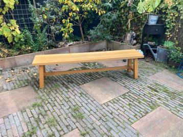 Massief houten eettafel bank (IKEA) beschikbaar voor biedingen