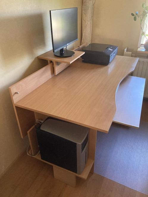 Bureau beuken met verschuifbaar beeldschermplateau, Huis en Inrichting, Bureaus, Gebruikt, Bureau, Ophalen